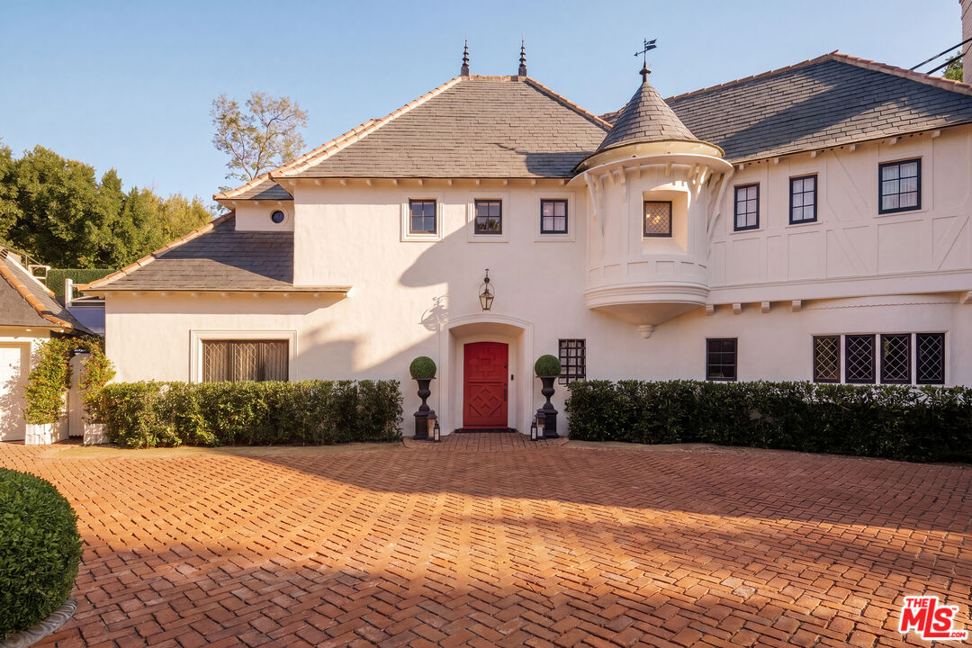 1027 Ridgedale Dr