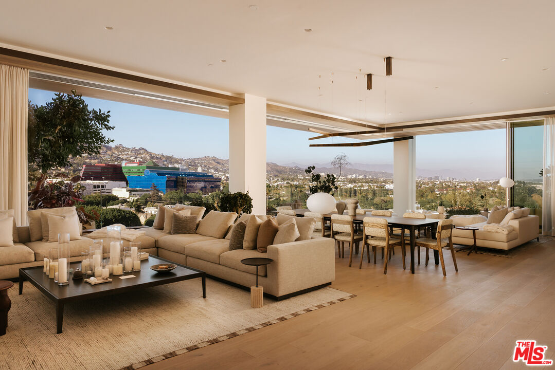 8899 Beverly Blvd Unit: 8B