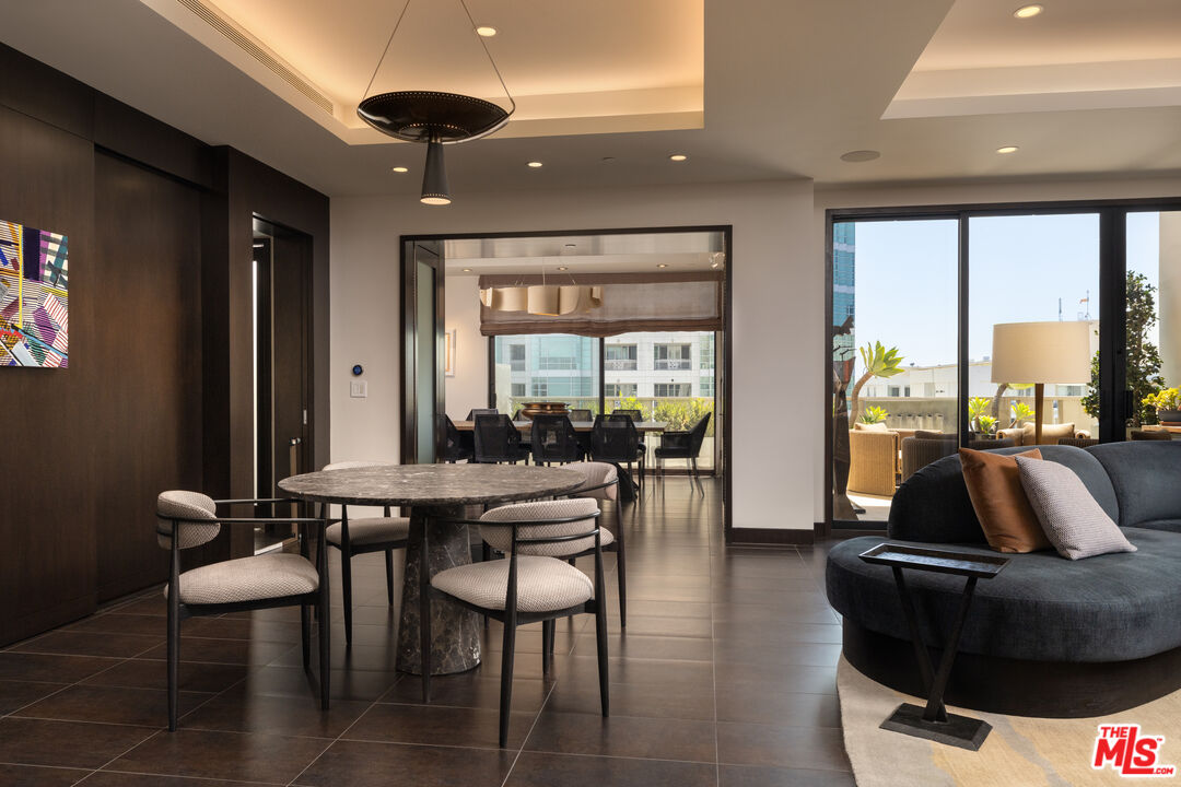 10375 Wilshire Blvd Unit: 14HK
