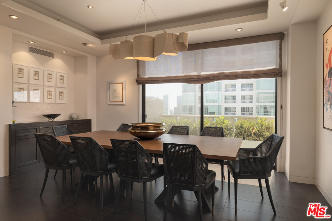 10375 Wilshire Blvd Unit: 14HK