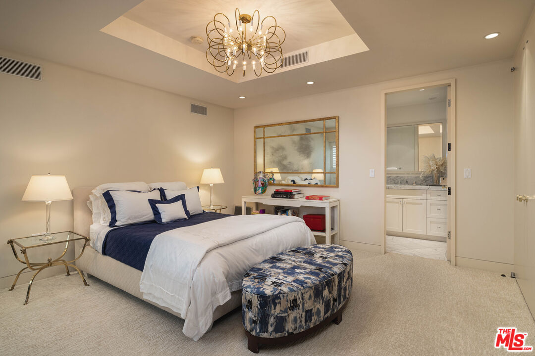 10375 Wilshire Blvd Unit: 14HK