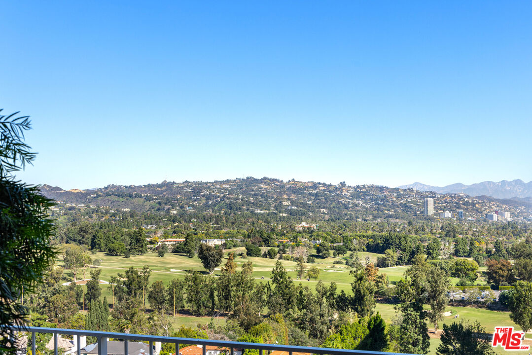 10375 Wilshire Blvd Unit: 14HK