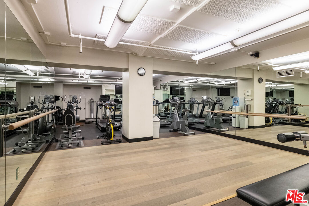 10375 Wilshire Blvd Unit: 14HK