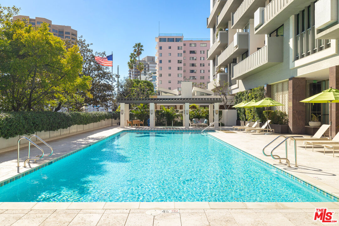 10375 Wilshire Blvd Unit: 14HK