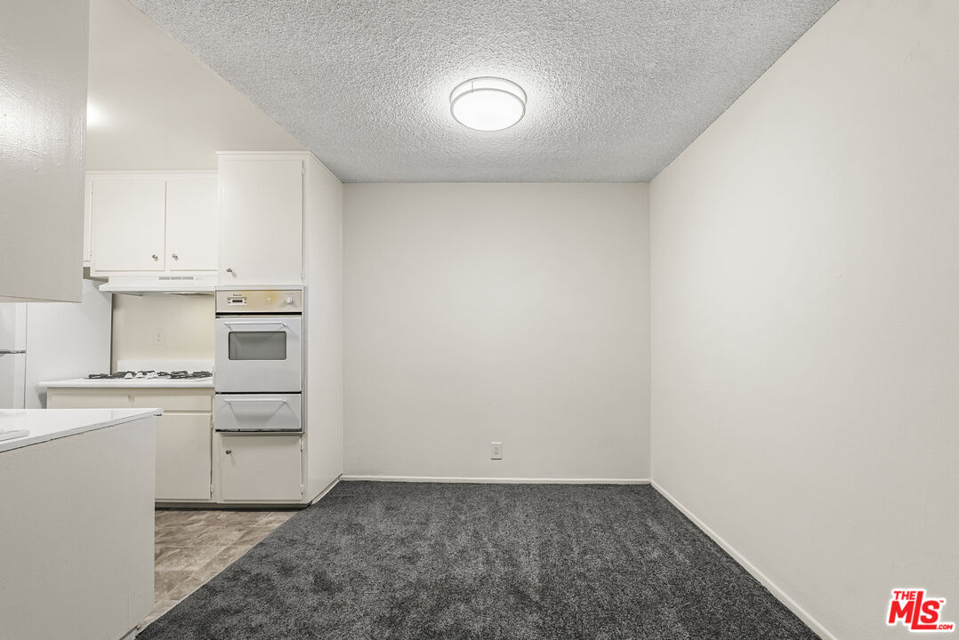 929 N San Vicente Blvd Unit: 4