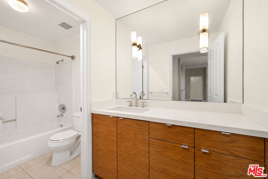 10021 Tabor St Unit: 109