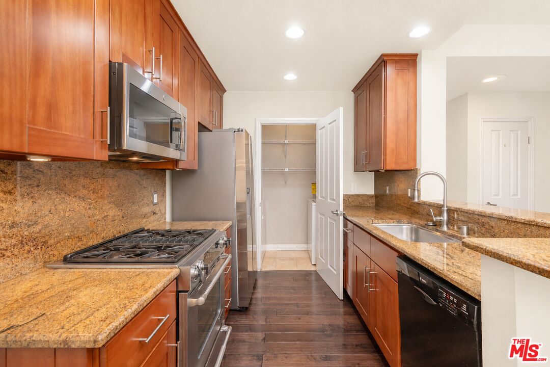 10021 Tabor St Unit: 109