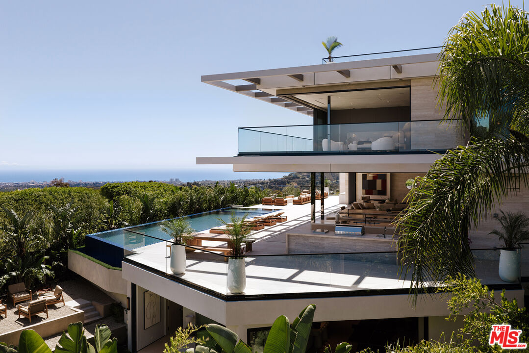 1210 Chickory Ln