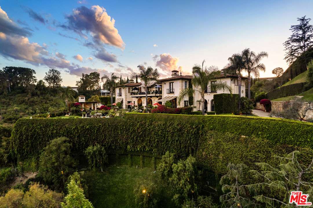 1407 Davies Dr