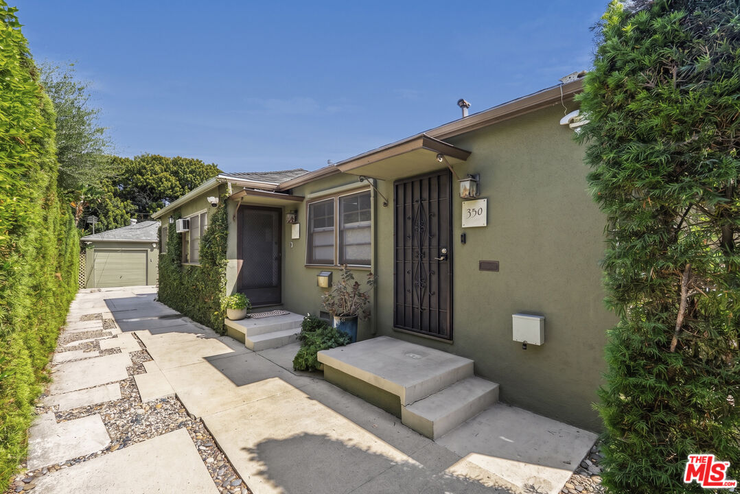 350 N San Vicente Blvd