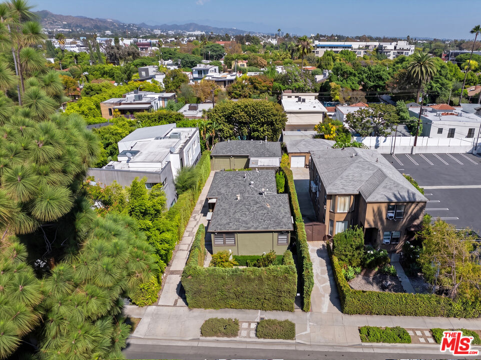 350 N San Vicente Blvd