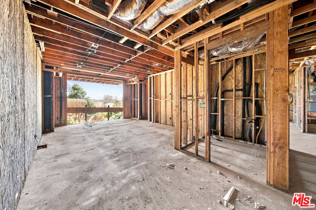 1688 Sunset Plaza Dr