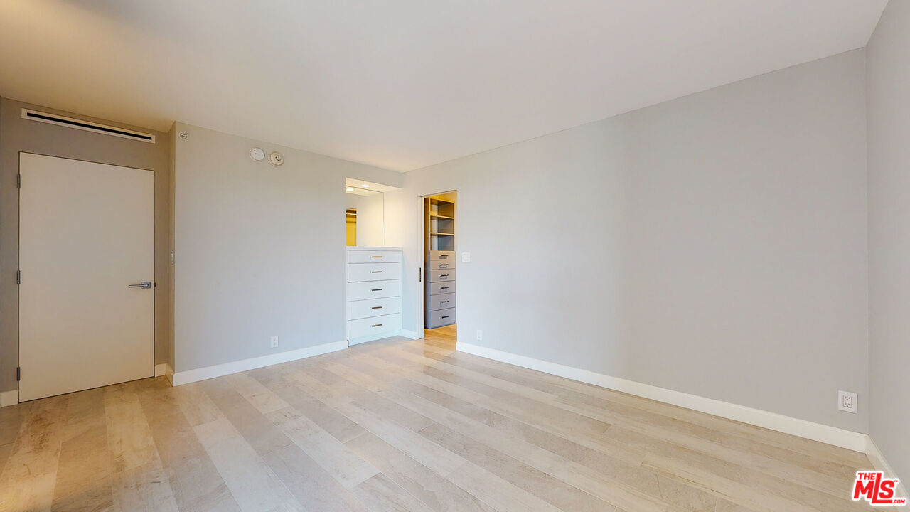 201 Ocean Ave Unit: 1405P