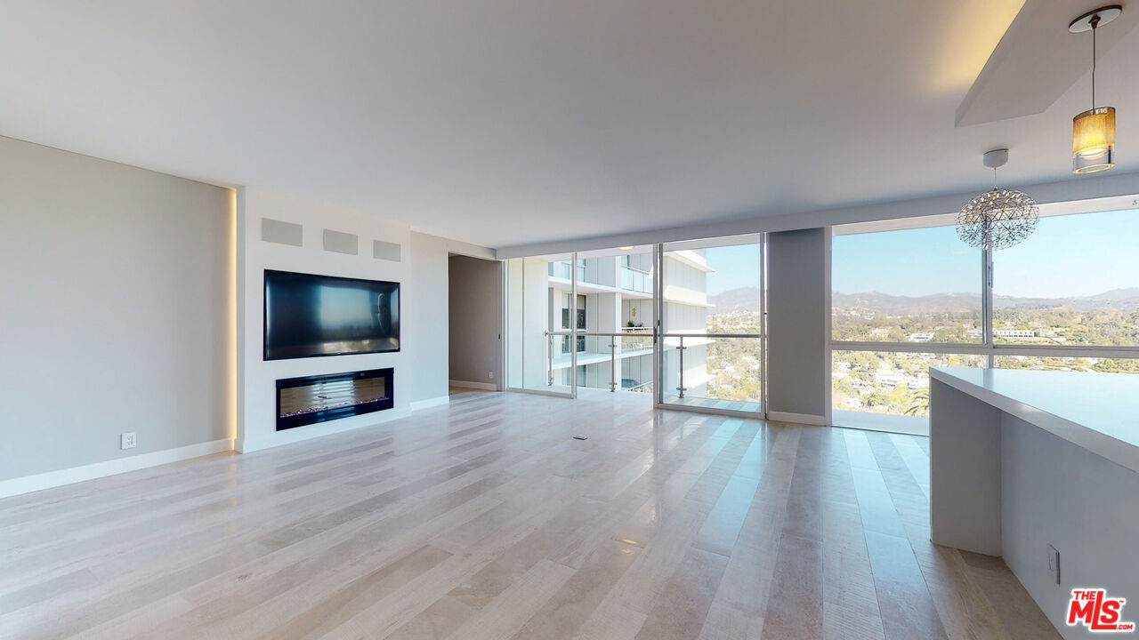 201 Ocean Ave Unit: 1405P