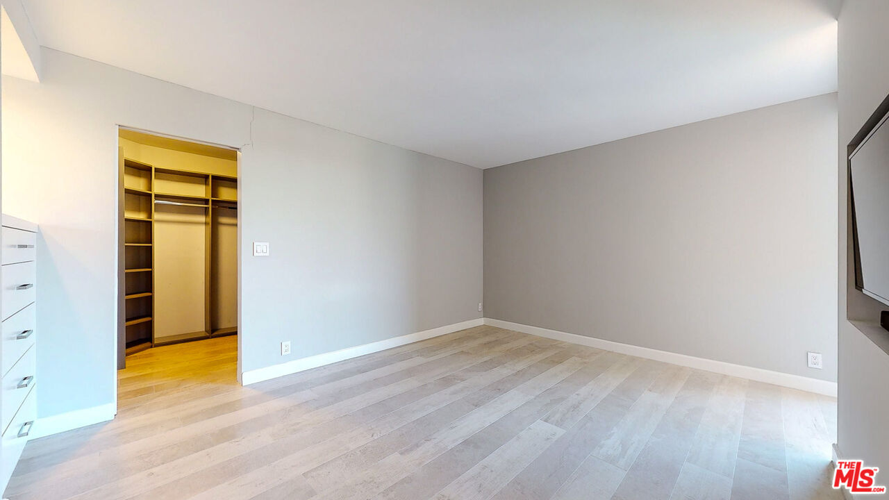 201 Ocean Ave Unit: 1405P