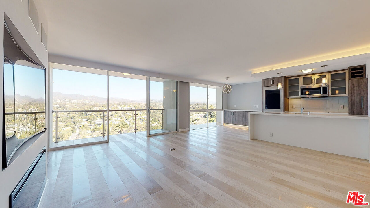 201 Ocean Ave Unit: 1405P