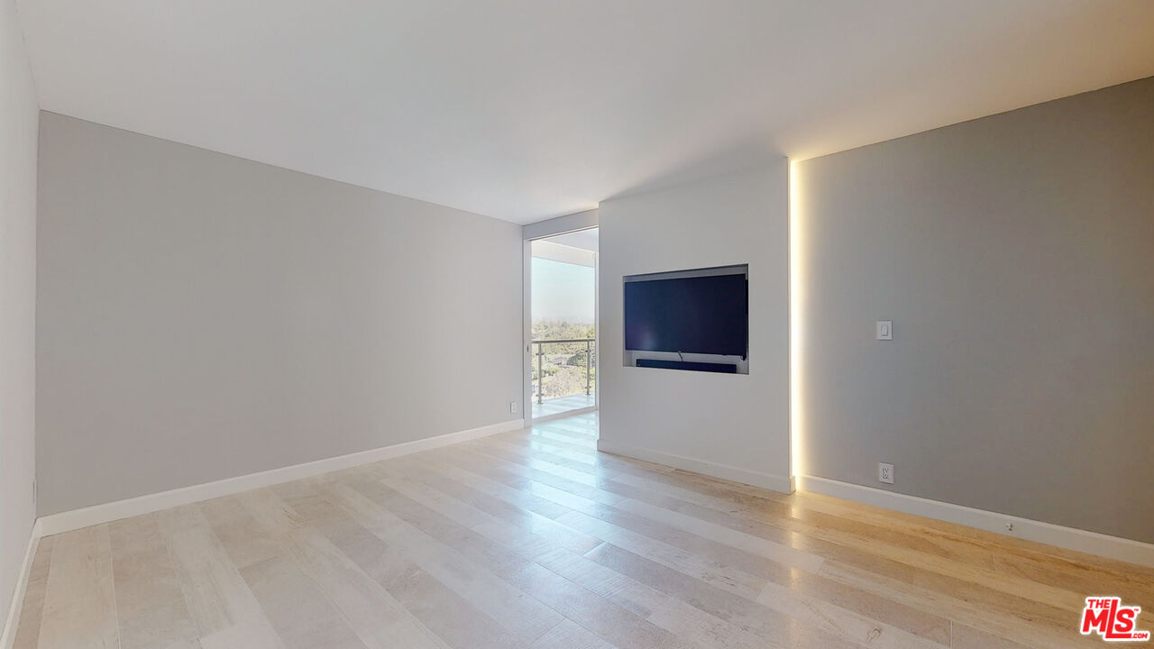 201 Ocean Ave Unit: 1405P