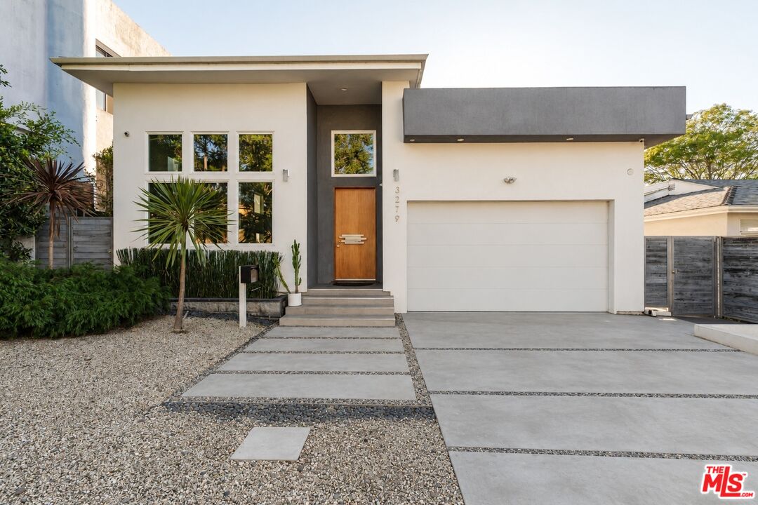 3279 Midvale Ave