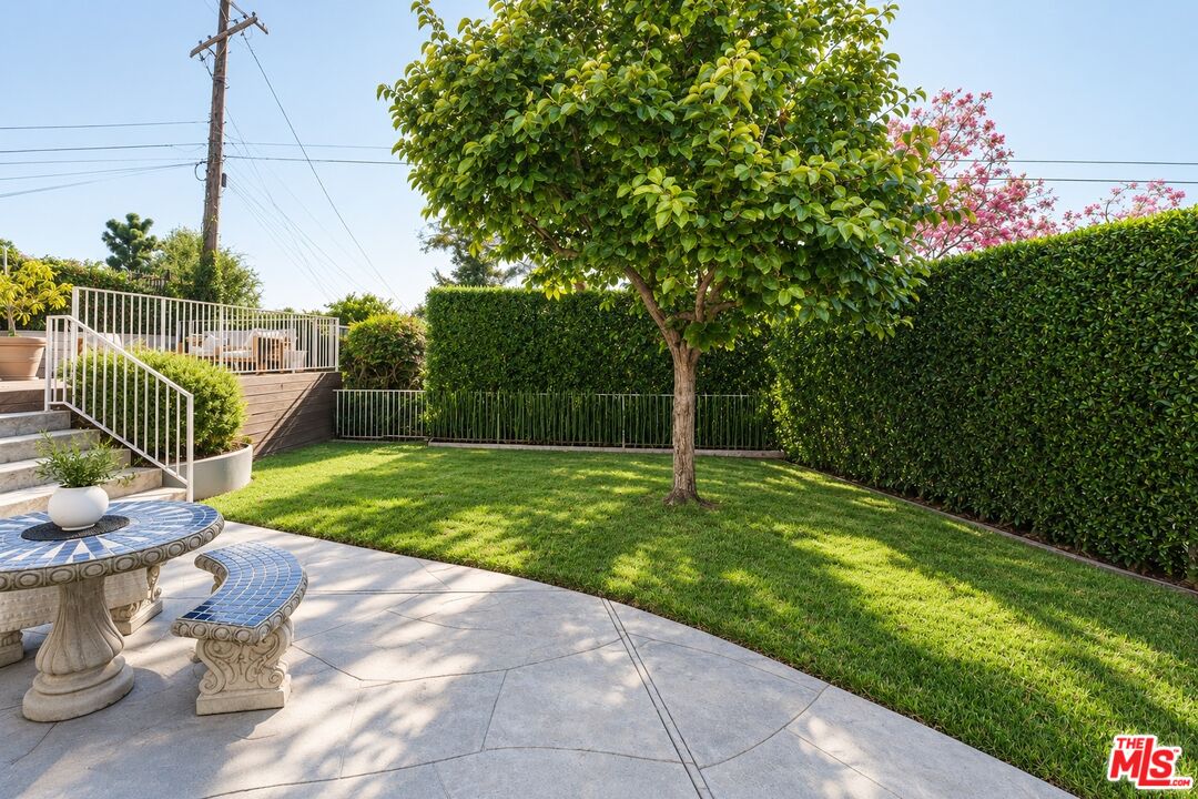 3279 Midvale Ave
