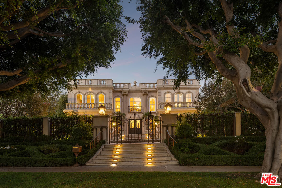 628 N Rodeo Dr