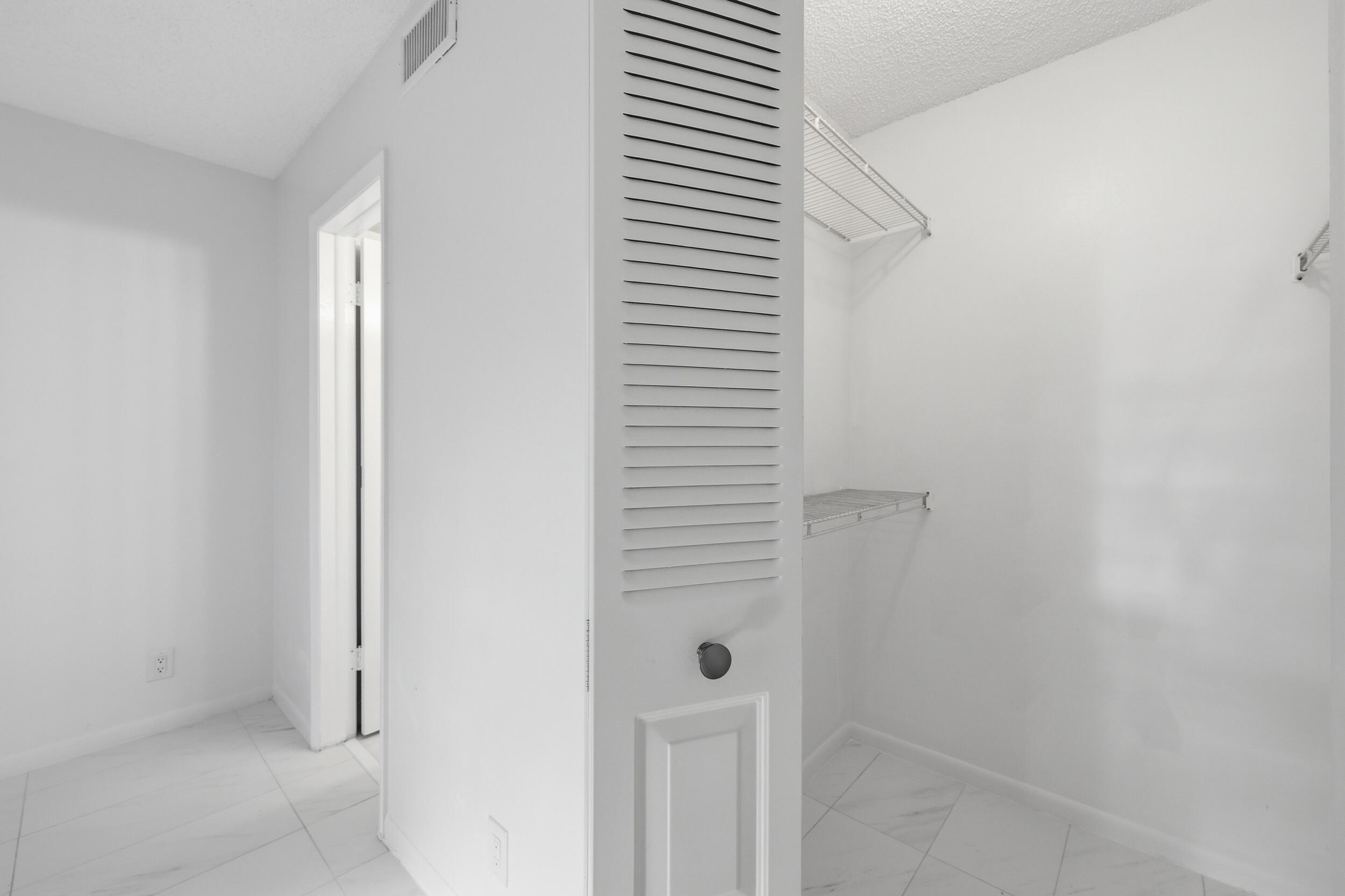 4700 Lucerne Lakes Boulevard W 103