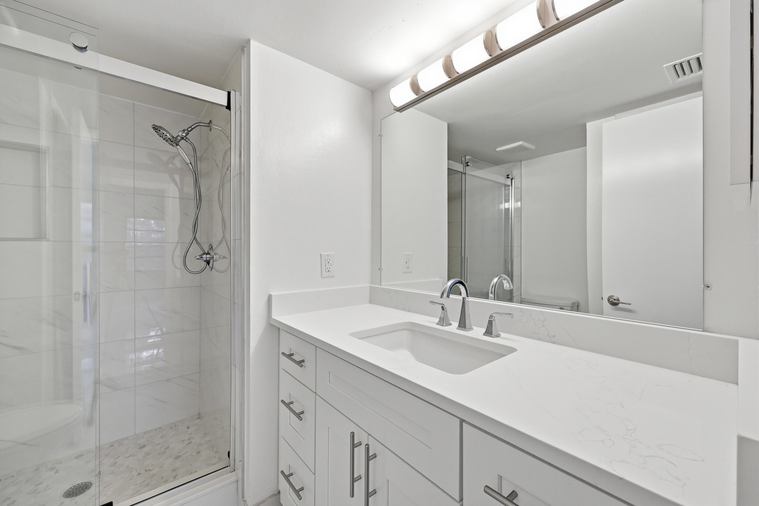 4700 Lucerne Lakes Boulevard W 103