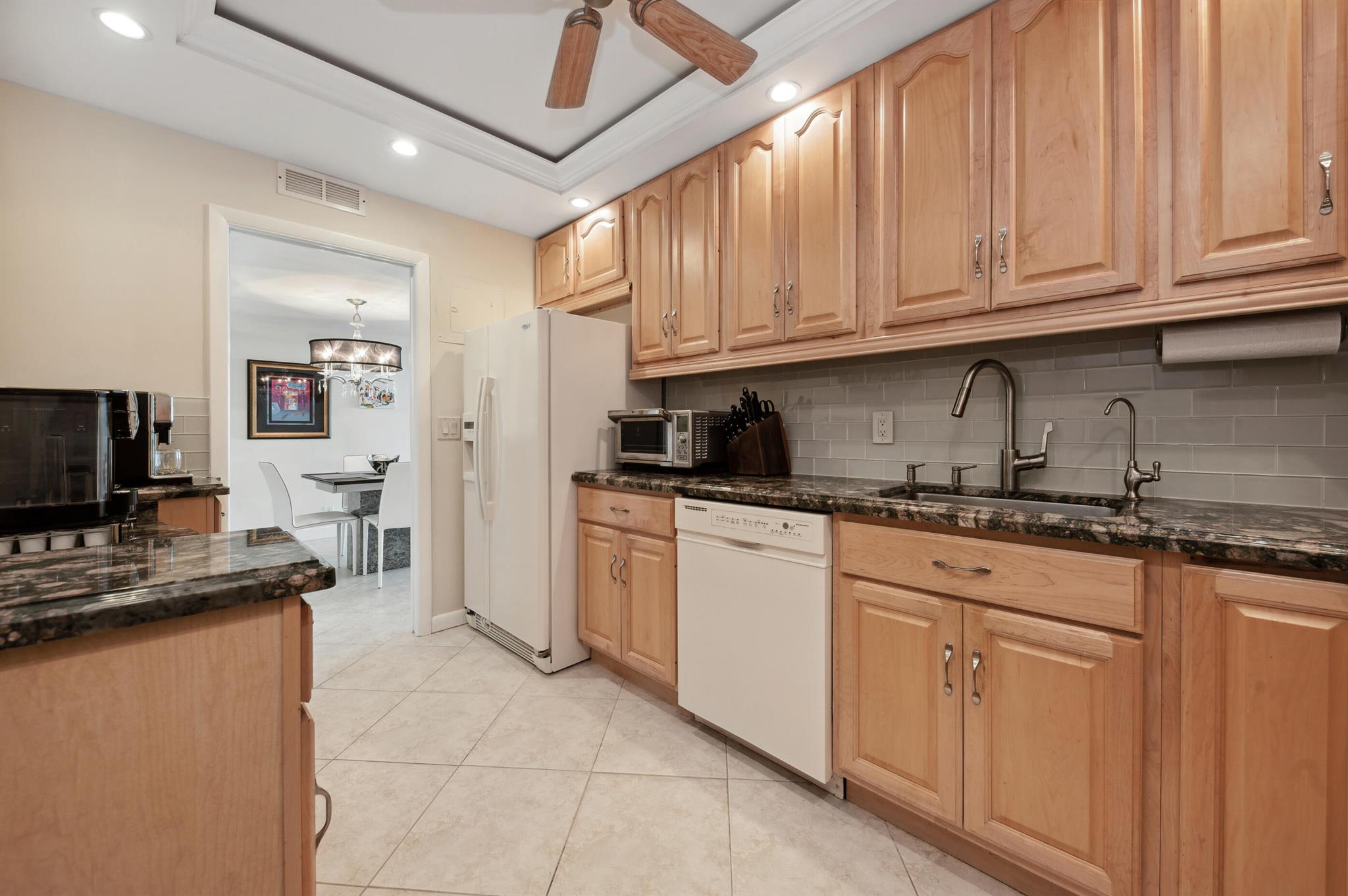 555 SE 6th Avenue 7e