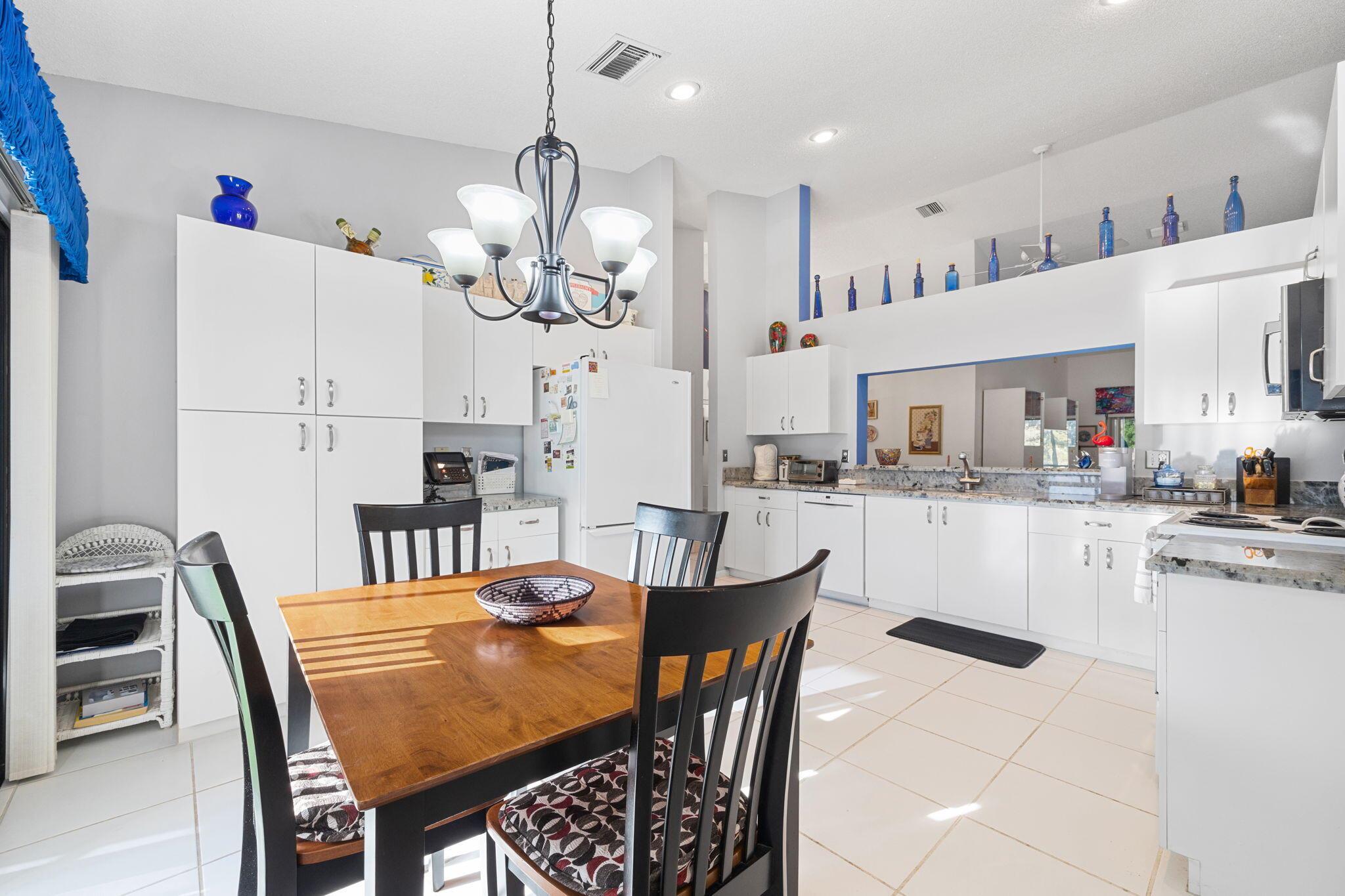 9717 Sills Drive E 203