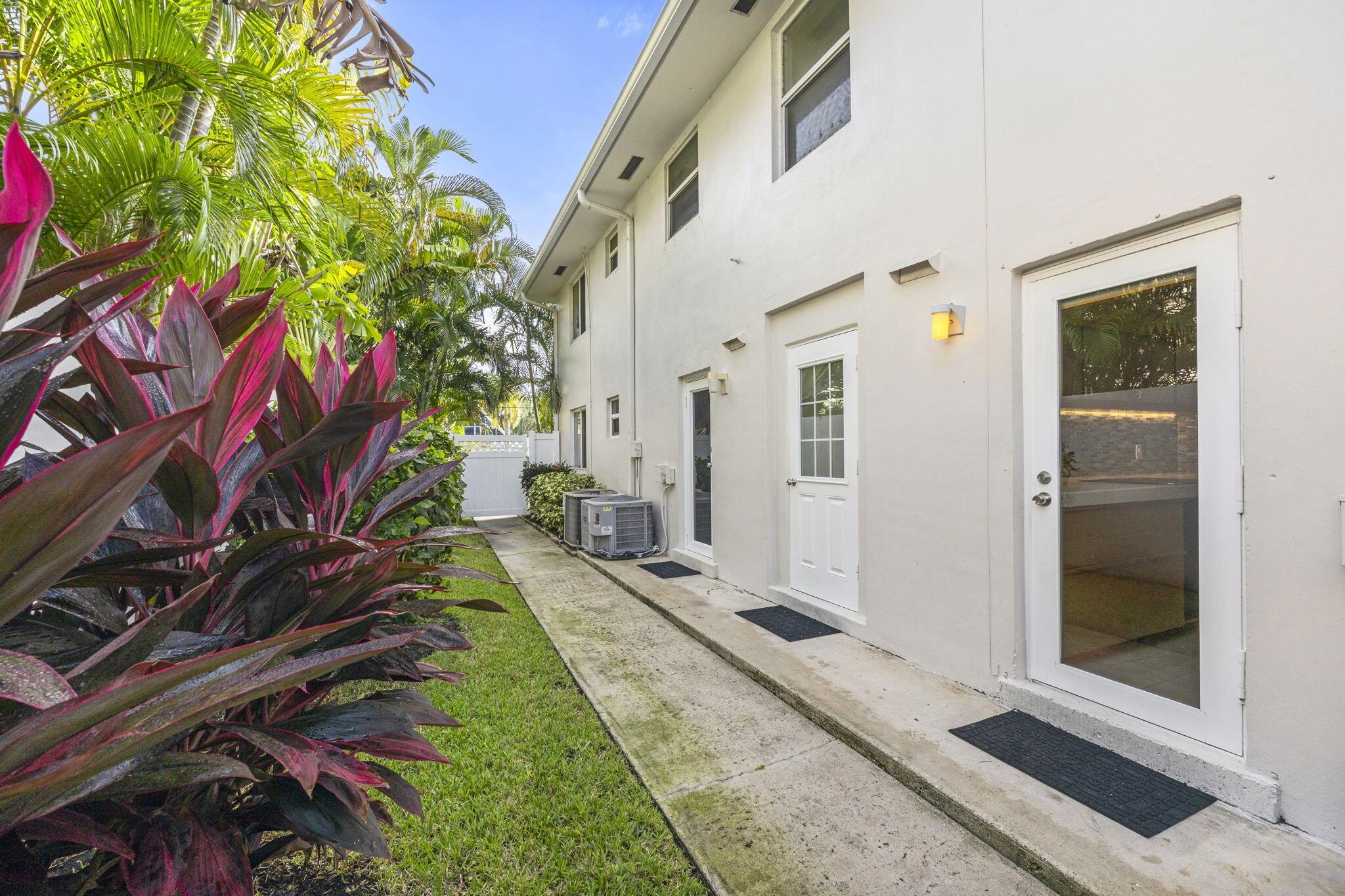 809 NE 1st Street 3e