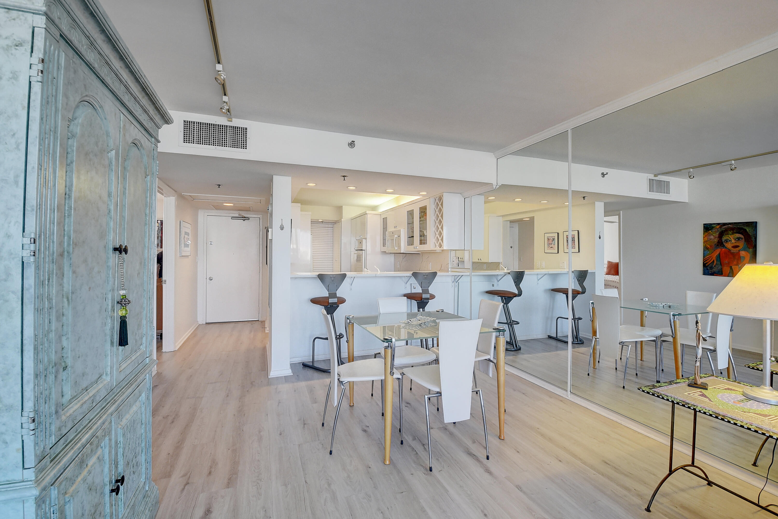 2687 N Ocean Boulevard 702-G