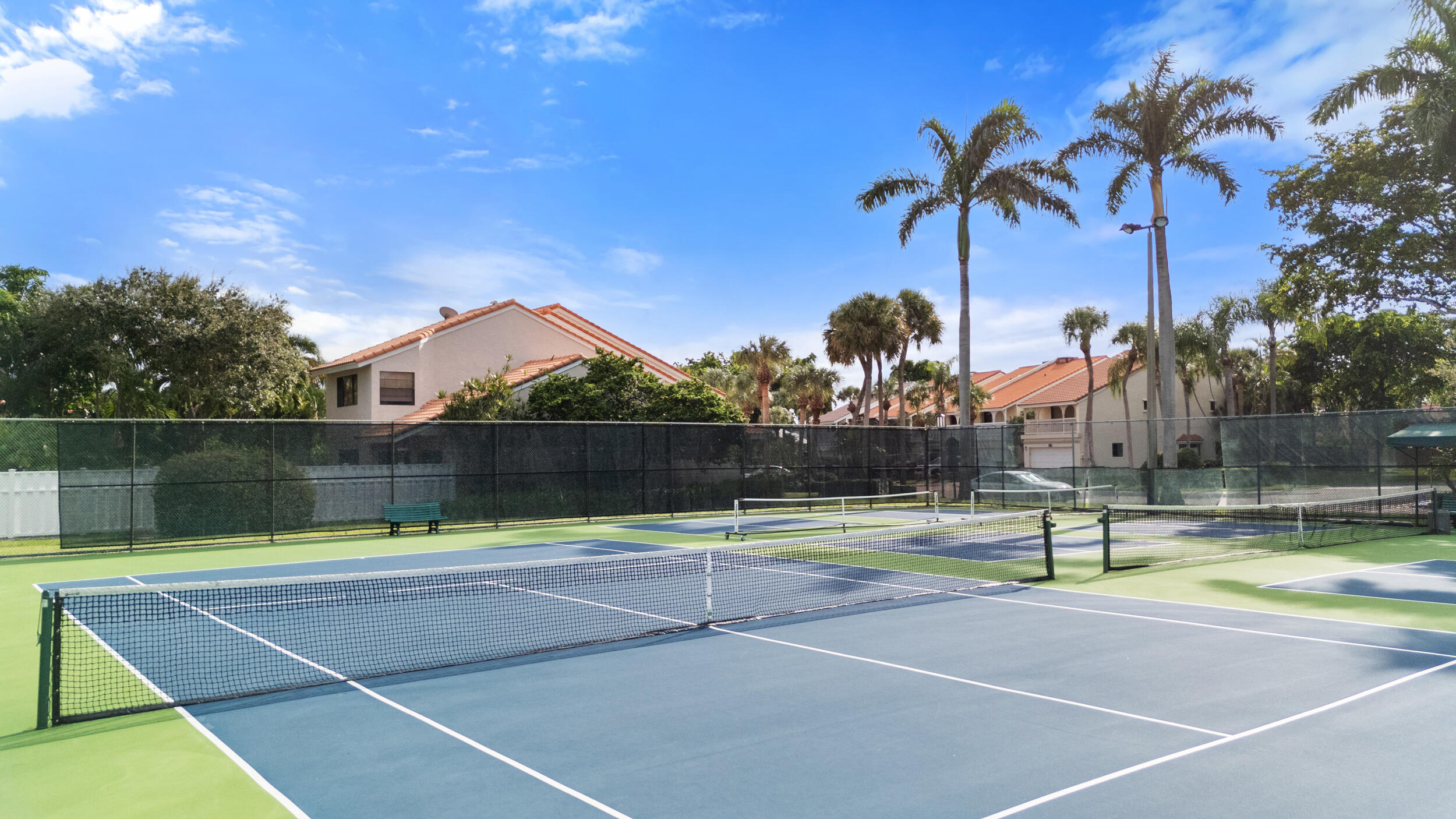 210 Captains Walk 710