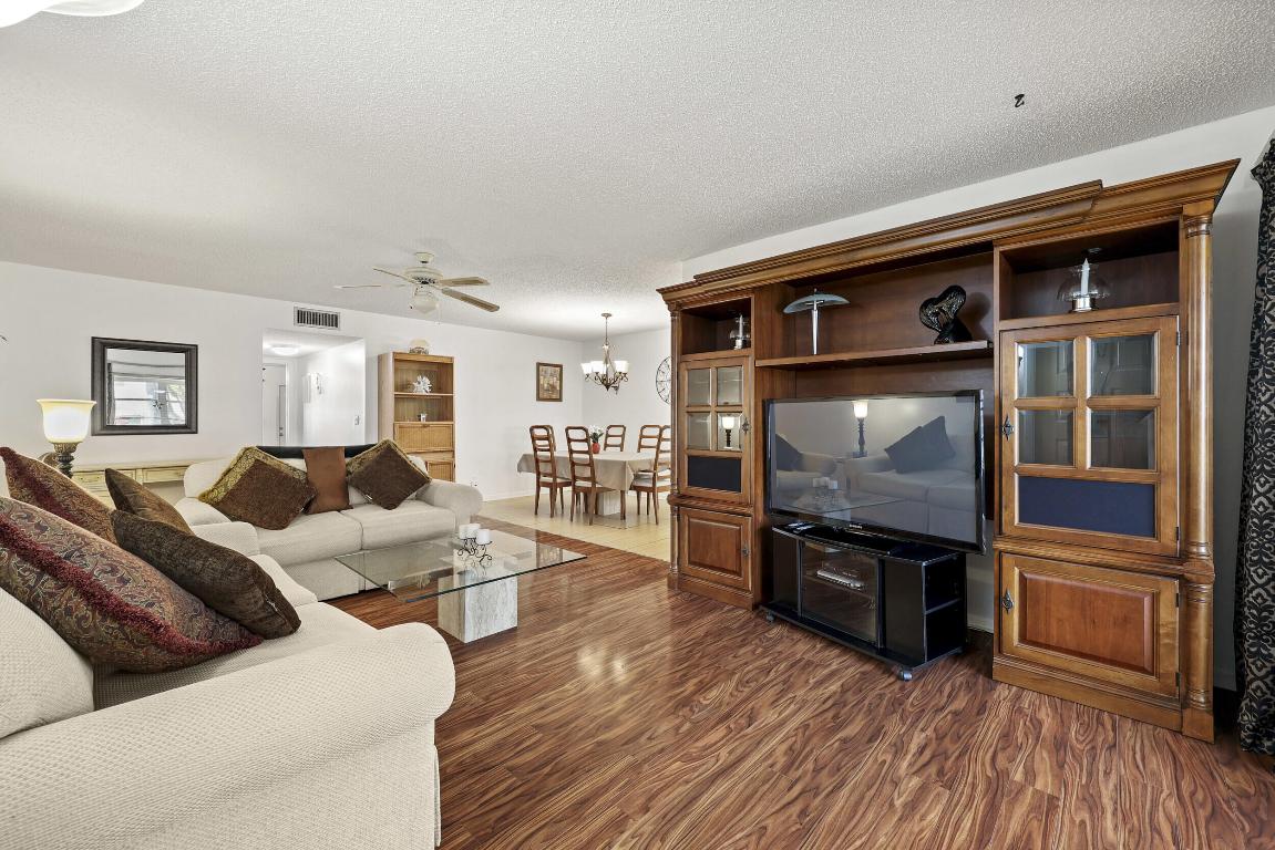 5162 Lakefront Boulevard B