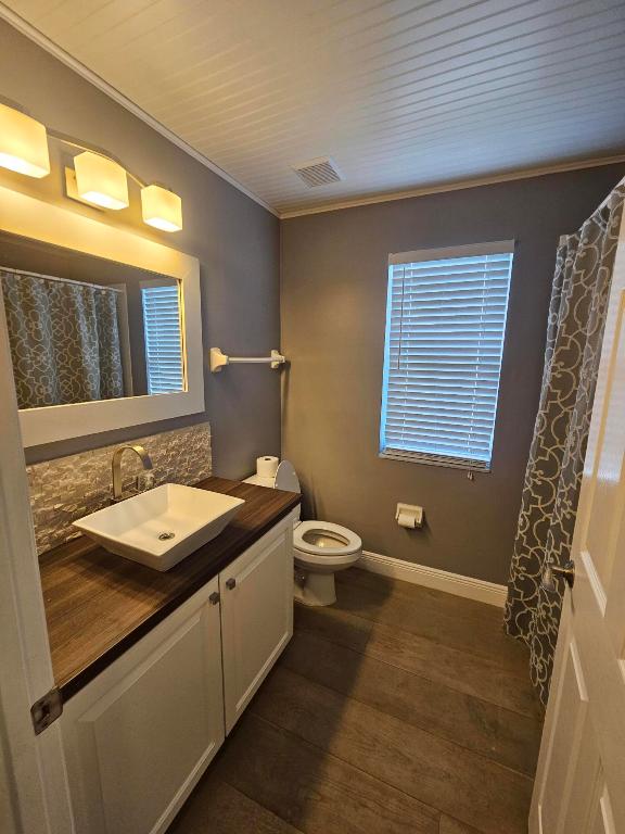 2053 Normandy Circle