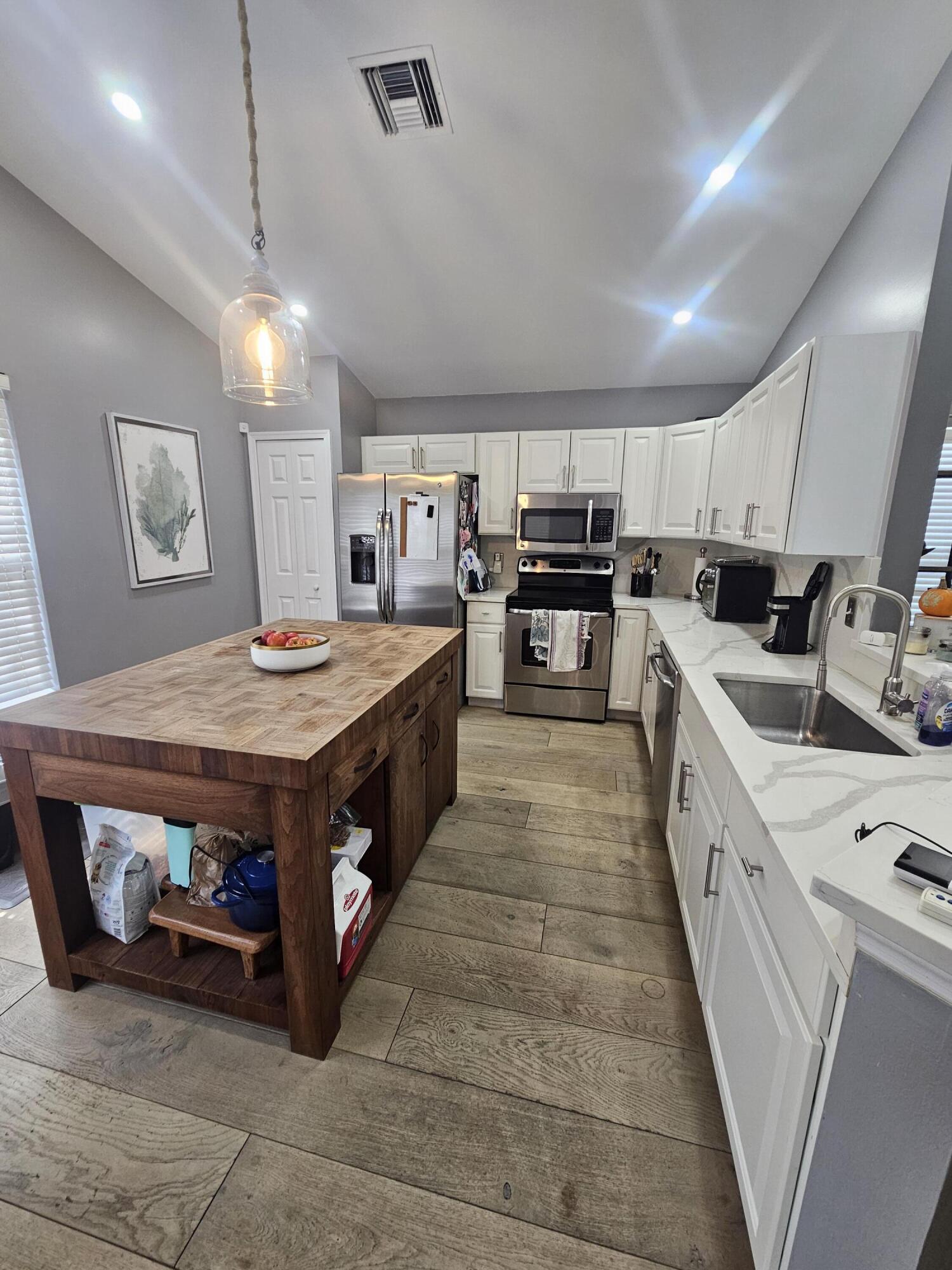 2053 Normandy Circle