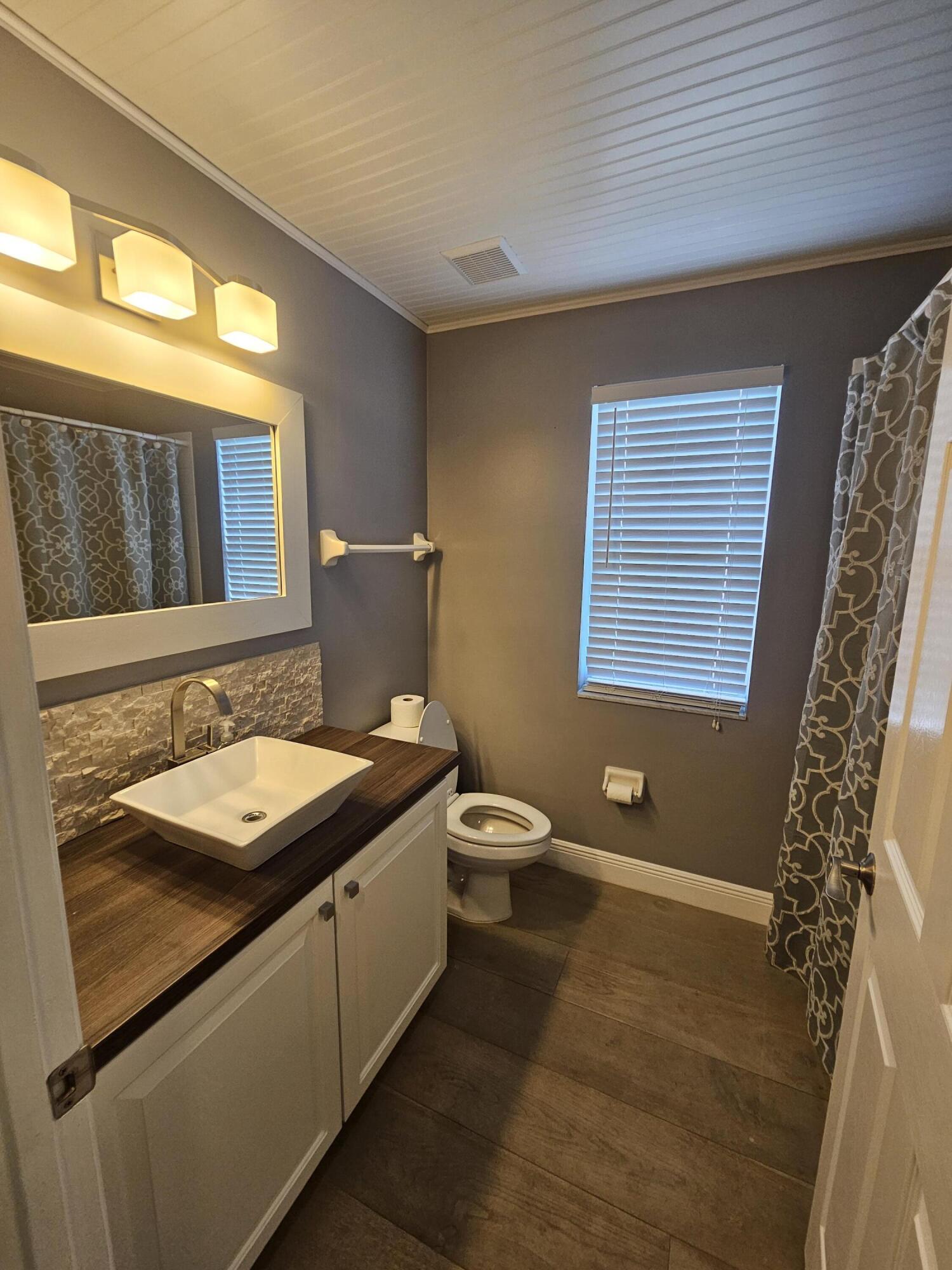 2053 Normandy Circle