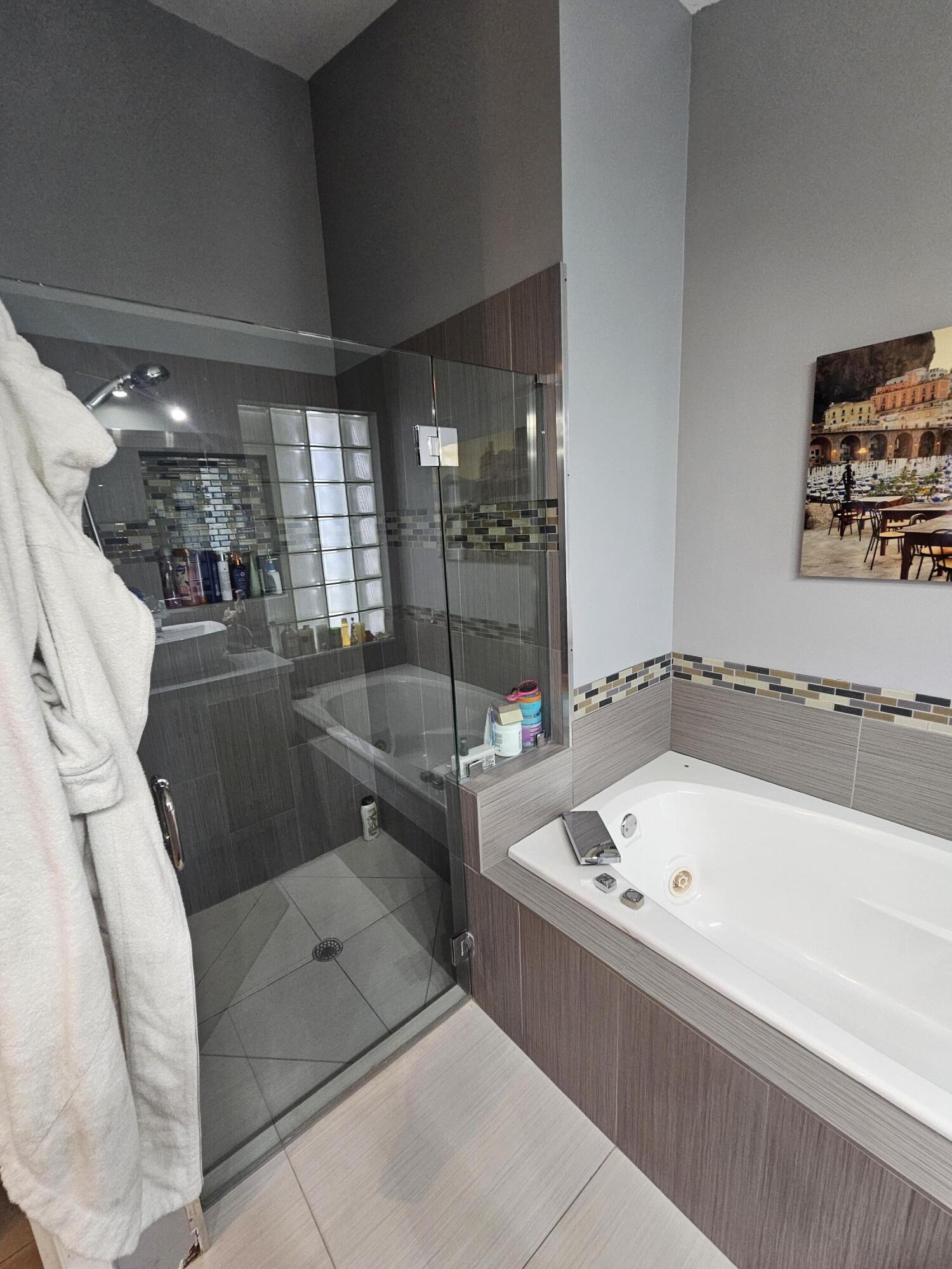 2053 Normandy Circle