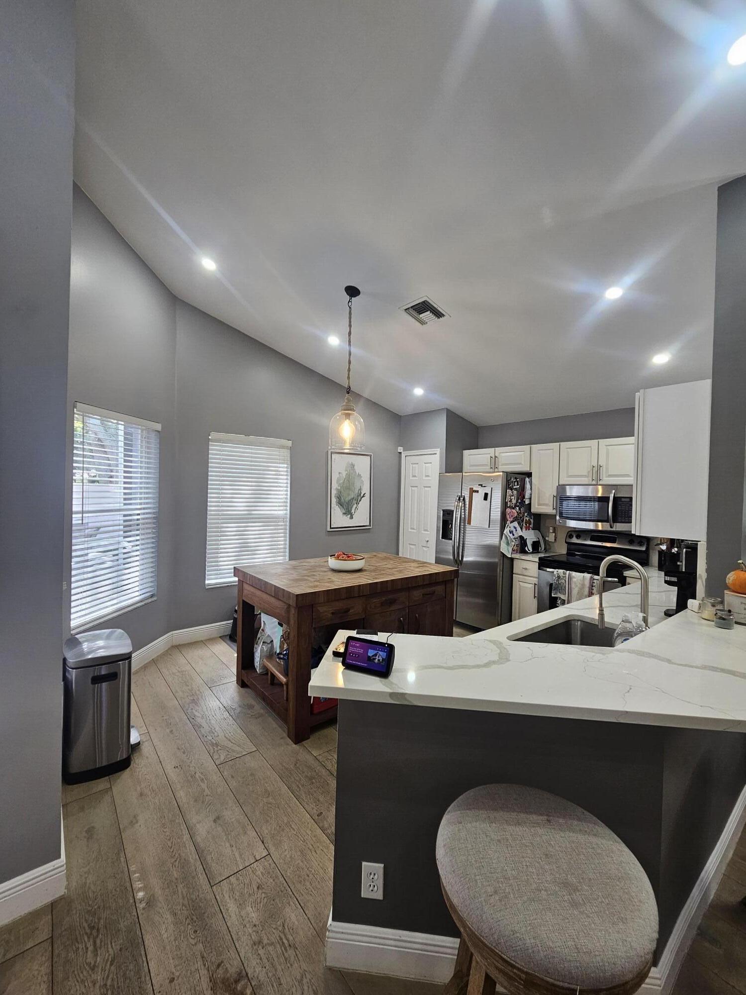 2053 Normandy Circle