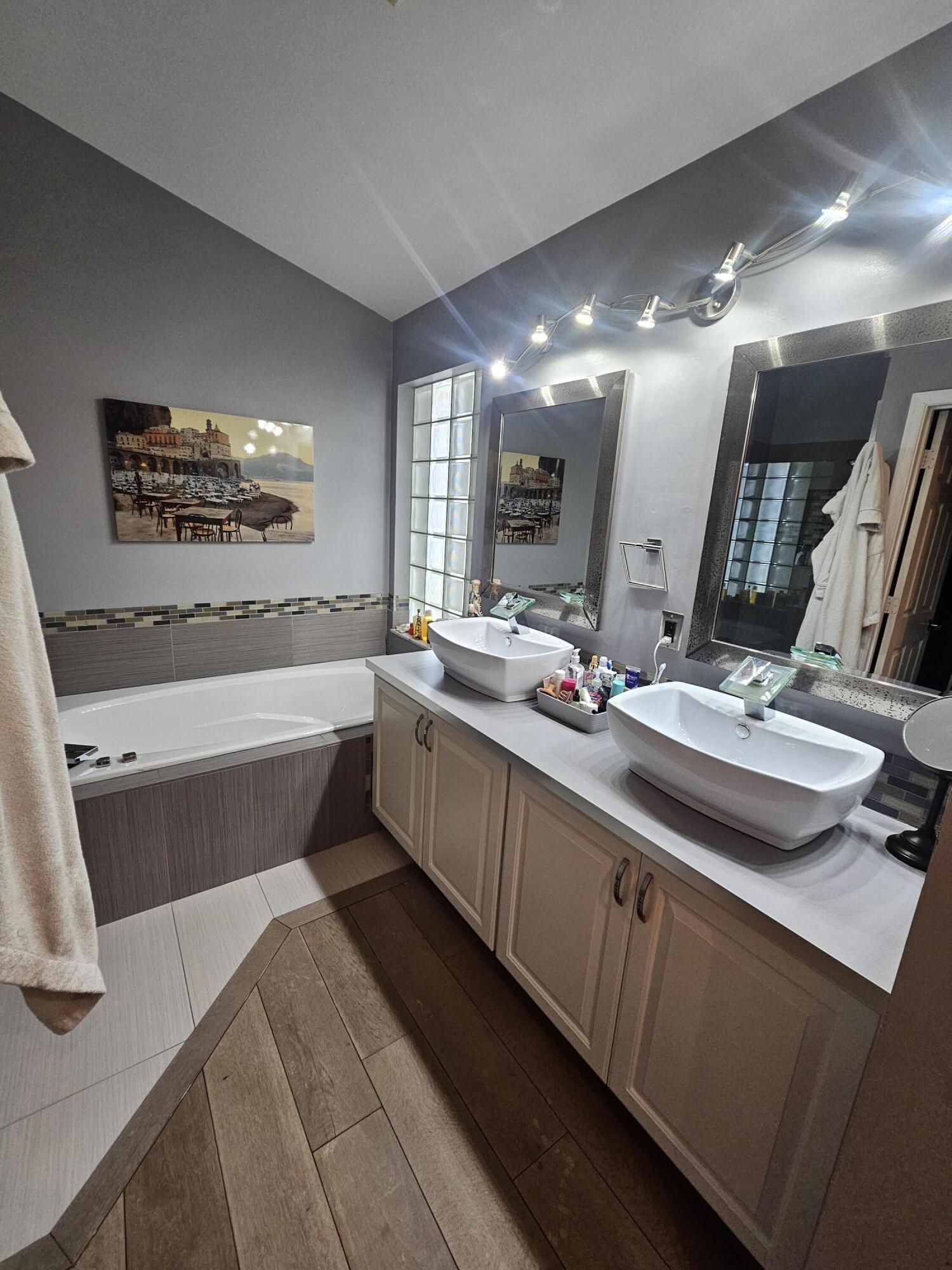 2053 Normandy Circle