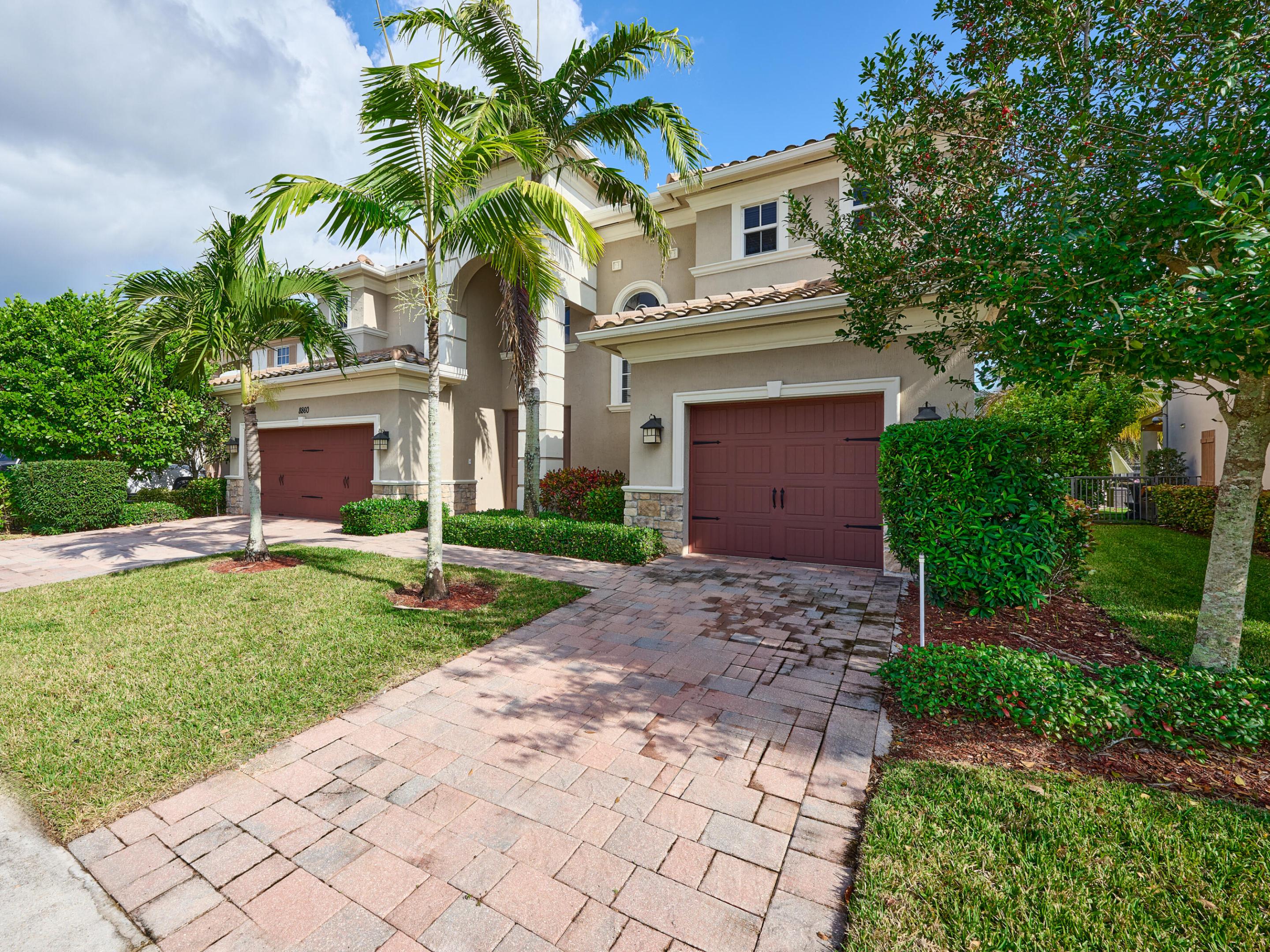 8860 Lakeview Drive