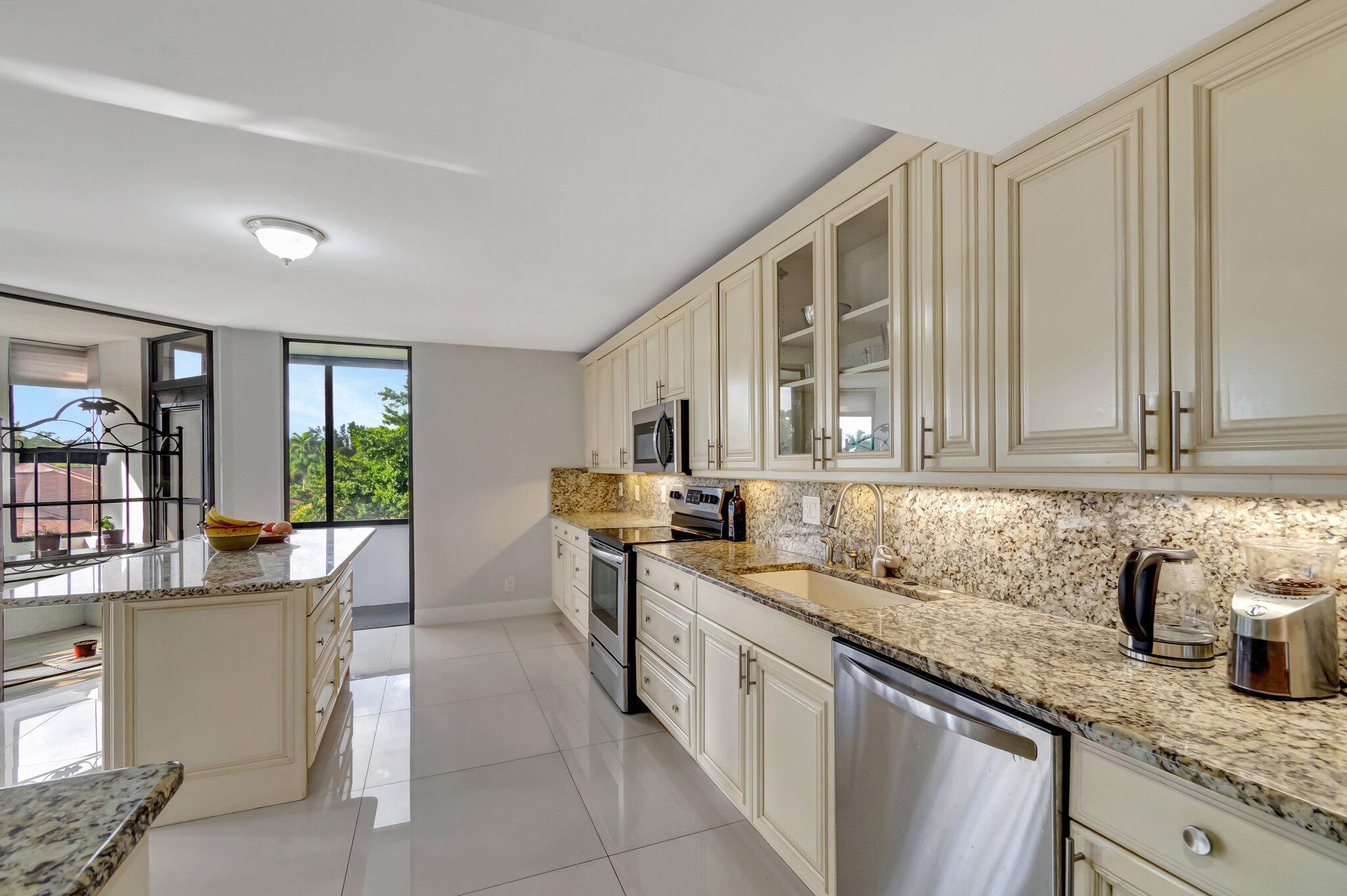 4770 Fountains Drive S 307