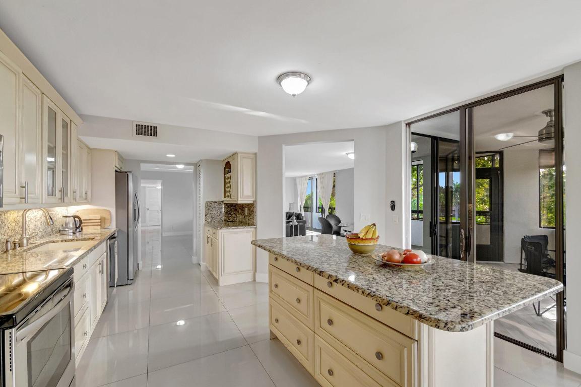 4770 Fountains Drive S 307