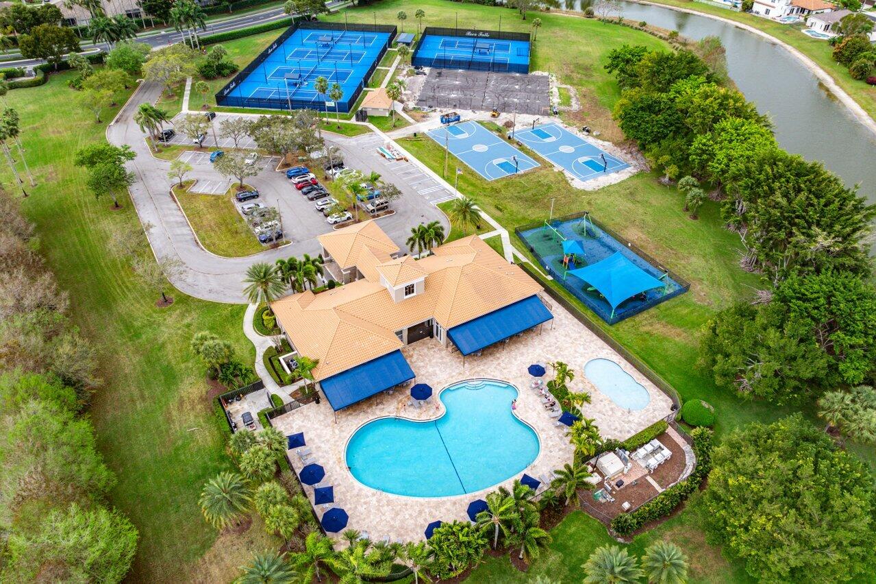 12363 Clearfalls Drive