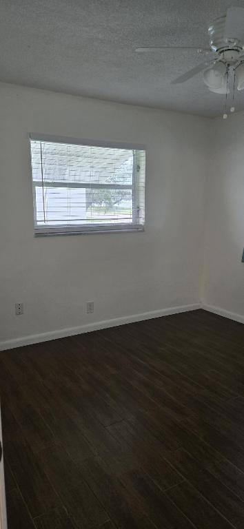 114 Leisureville Boulevard