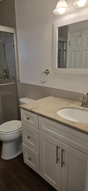 114 Leisureville Boulevard