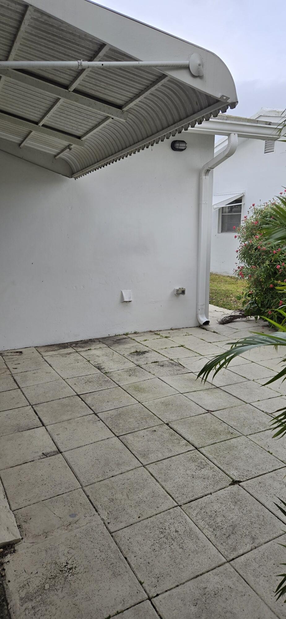 114 Leisureville Boulevard