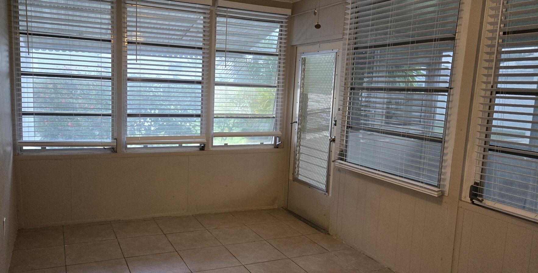 114 Leisureville Boulevard