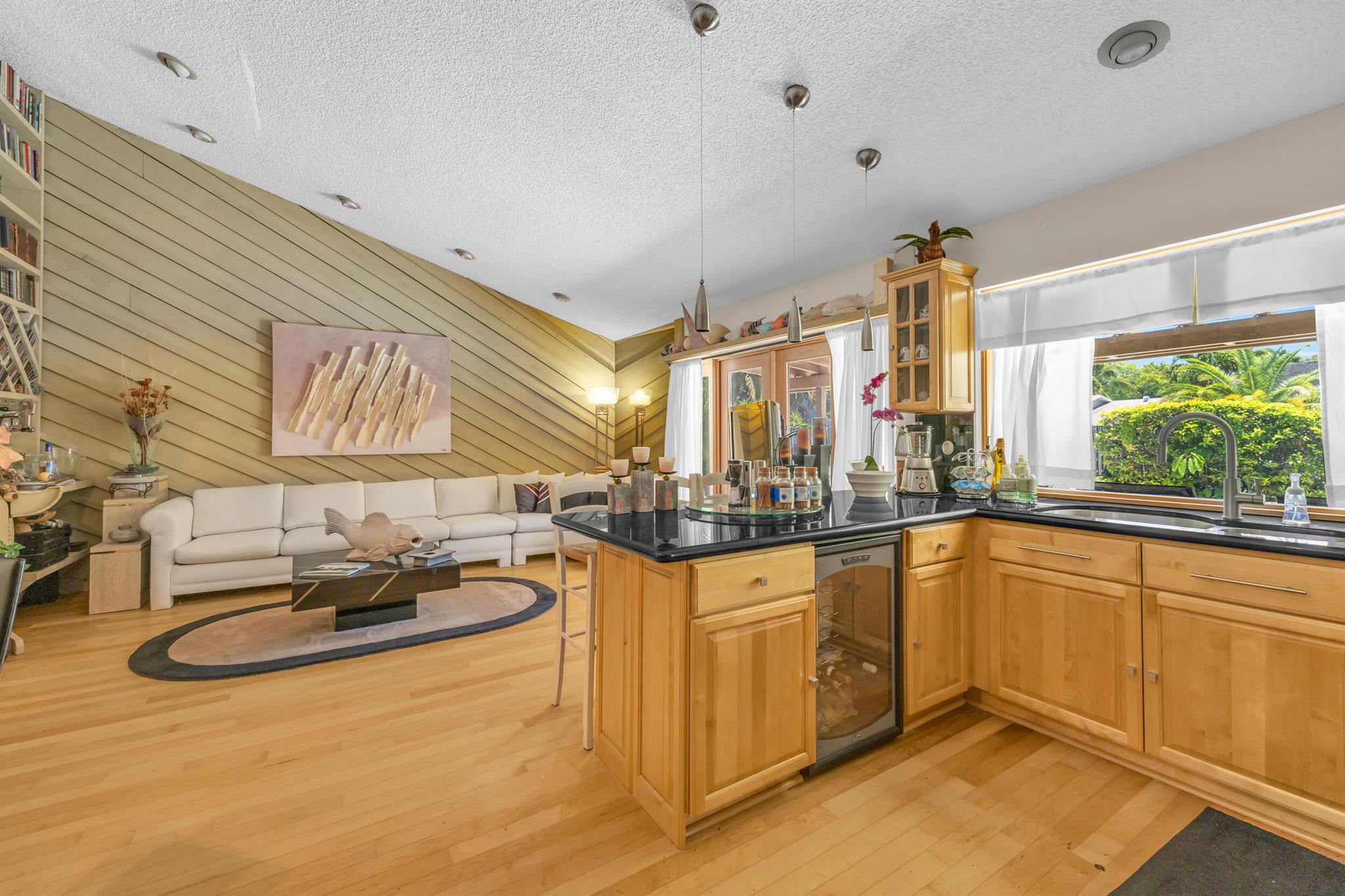 9070 NW 16th Street