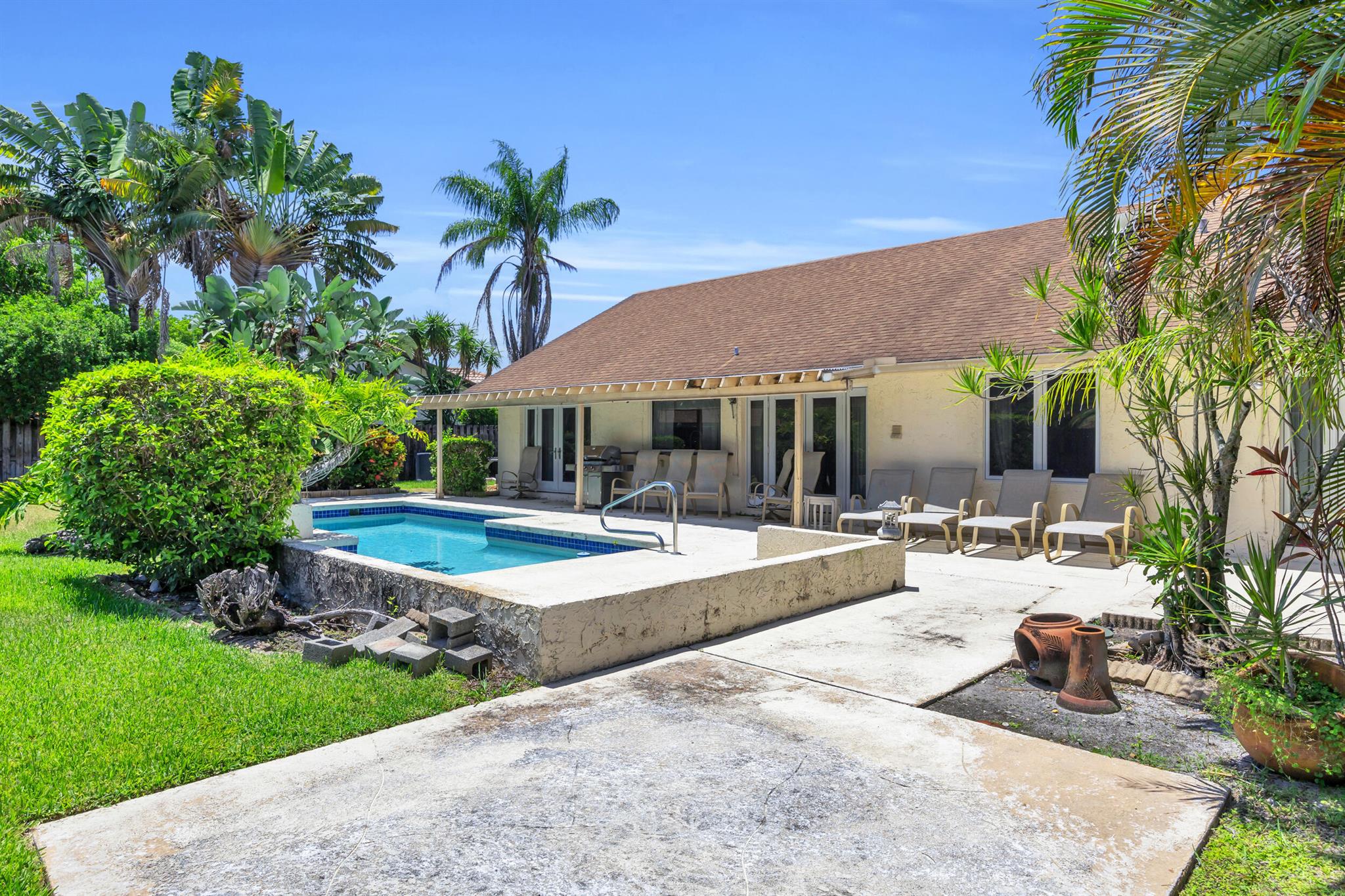 9070 NW 16th Street