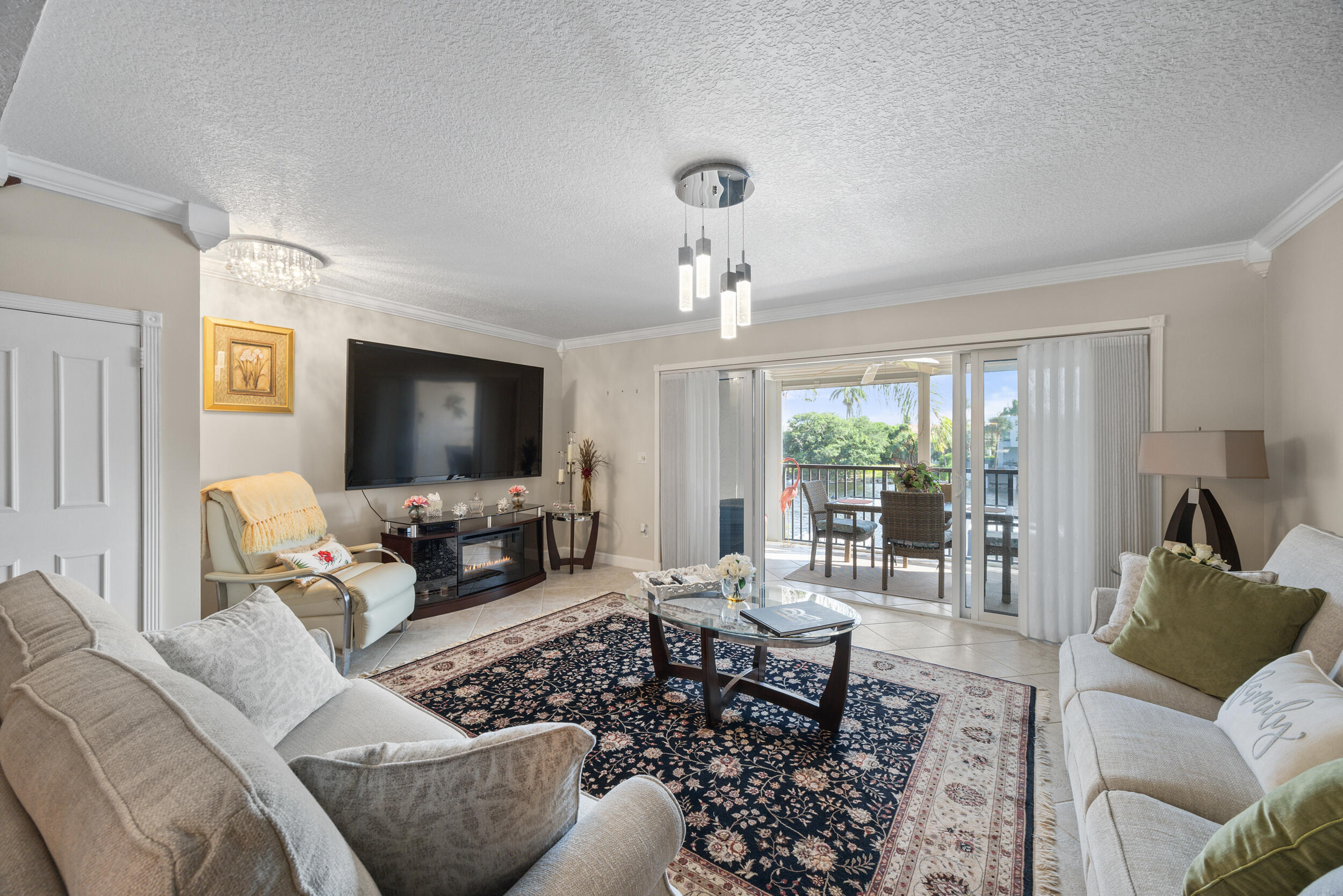 210 Captains Walk 710