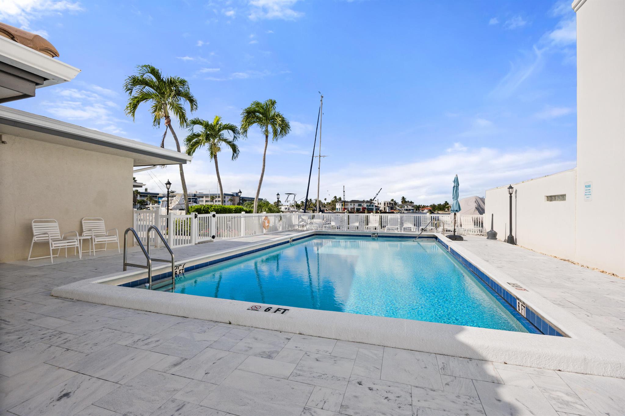 210 Captains Walk 710